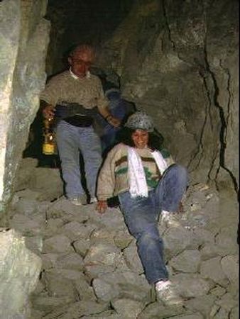 Estela and Pierre in the debris of the mine