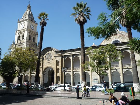 Cathdrale sur la Plaza 14 de Septiembre