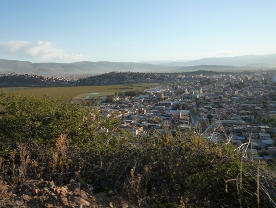 Cochabamba y laguna Alalay Cochabamba y laguna Alalay