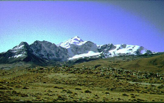 Milluni cemetery and Mt Huayna Potosi