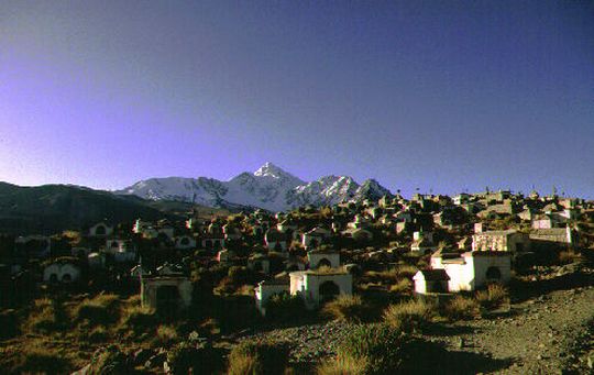 Miners' cemetery at Milluni