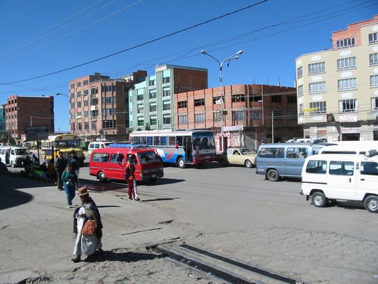 Avenida en El Alto Avenida en El Alto