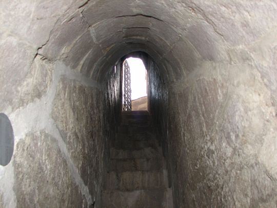 Escalera con acceso al techo de la iglesia