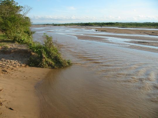 Rives du fleuve Piray