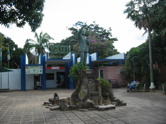 Entrada al zoolgico de Santa Cruz