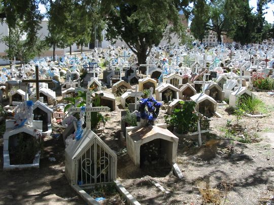 Basic tombs for the most modest citizens