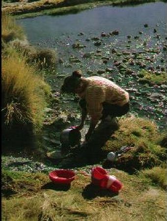 Por fin un poco de agua caliente para lavar los platos despus de 3 das!