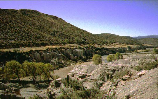 Rivière asséchée aux alentours de Tupiza Rivière asséchée aux alentours de Tupiza