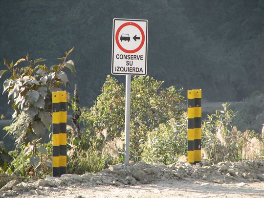 Old unpaved road: keep left!