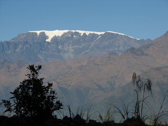 Mururata vu depuis la route des Yungas