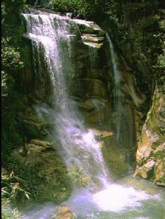 Cascada del valle de Zongo